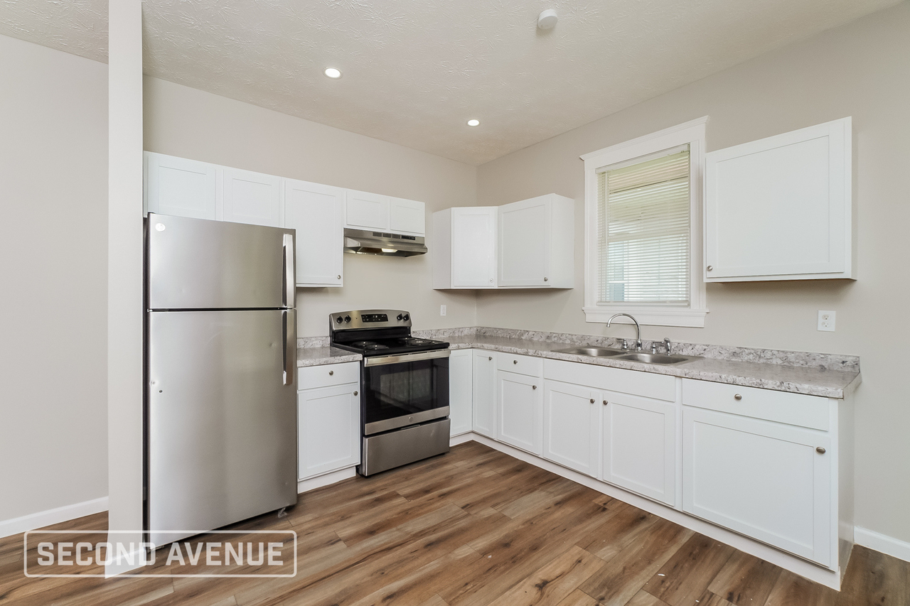 2117 Osage Ave - Photo 4 of 20