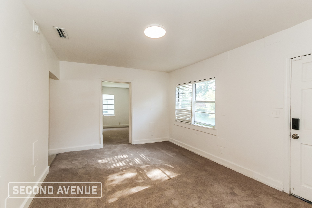 6113 Court O - Photo 4 of 15