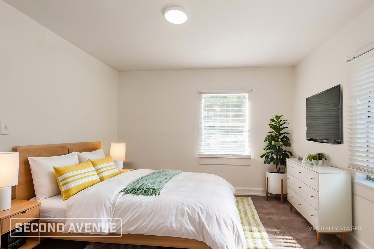 6113 Court O - Photo 5 of 15