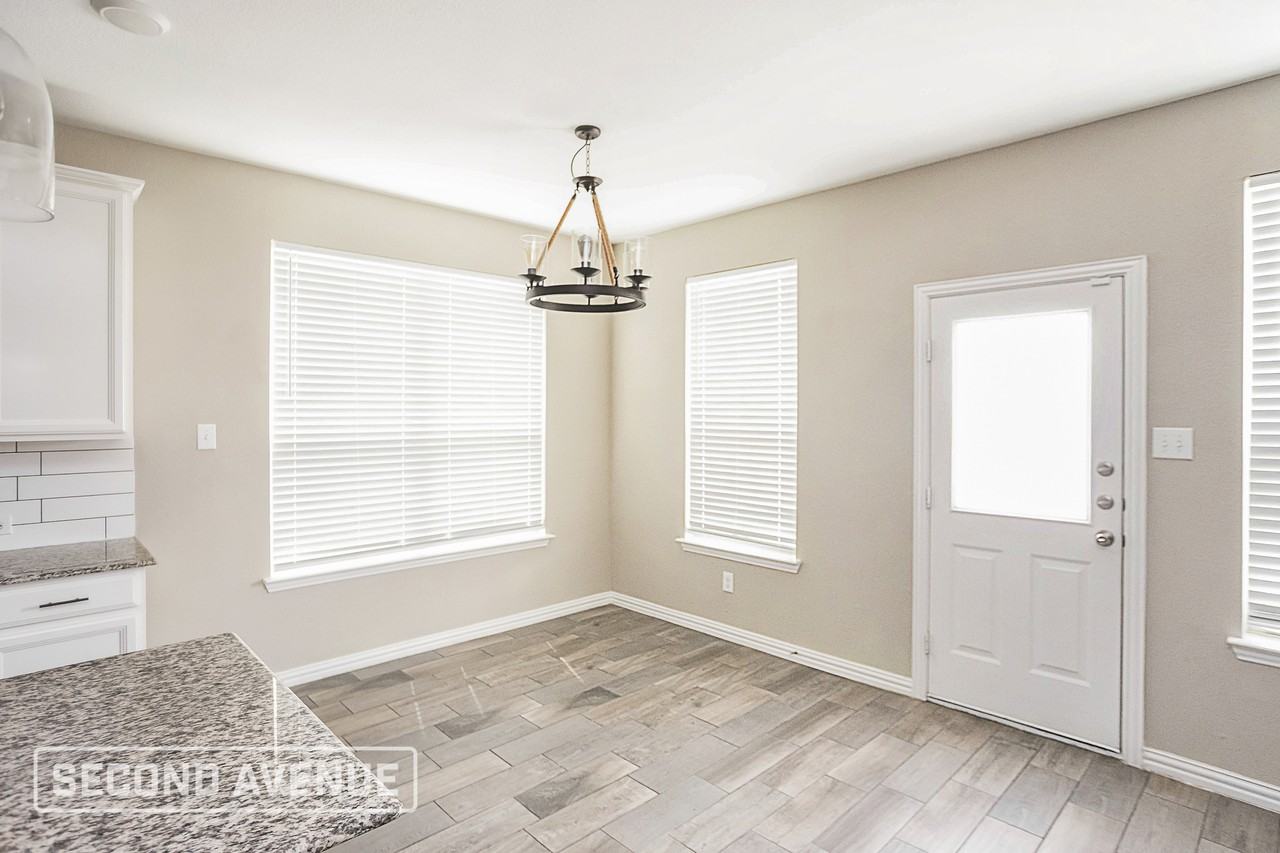 528 Bird Creek Dr - Photo 7 of 29