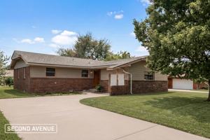 featured image of 1308 Nw 102nd St