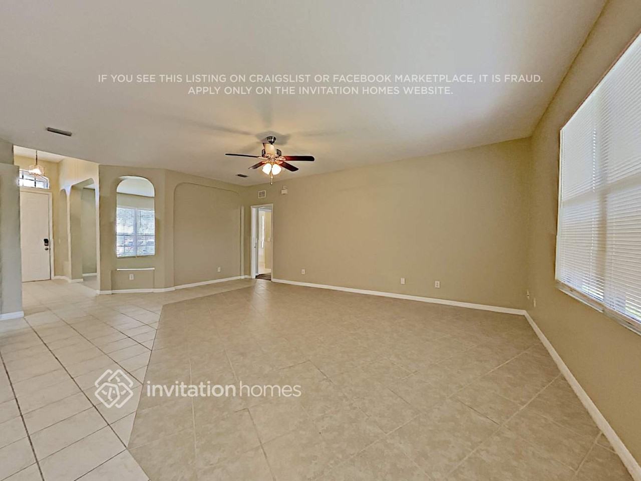 4164 Fenrose Cir - Photo 3 of 23