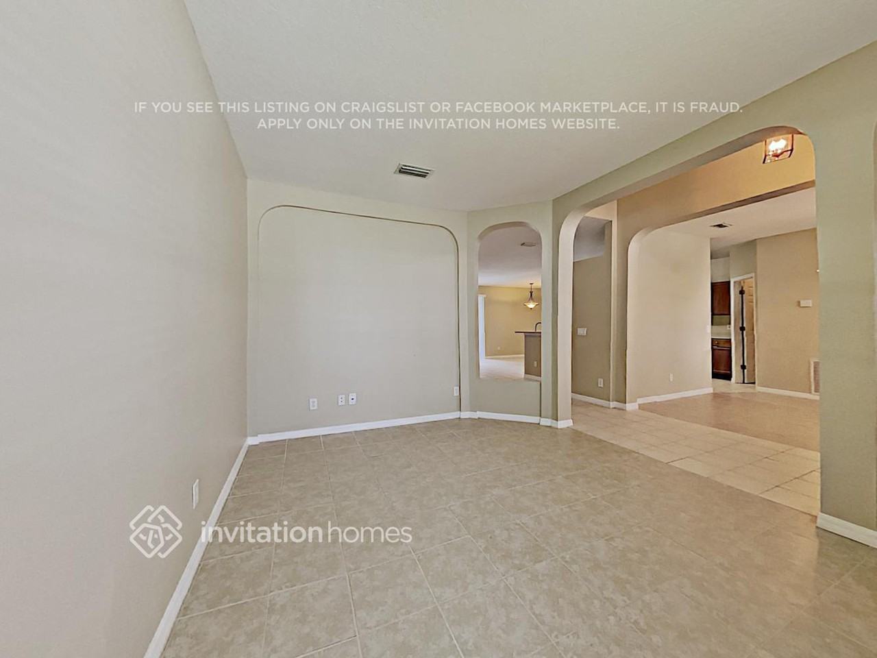 4164 Fenrose Cir - Photo 4 of 23