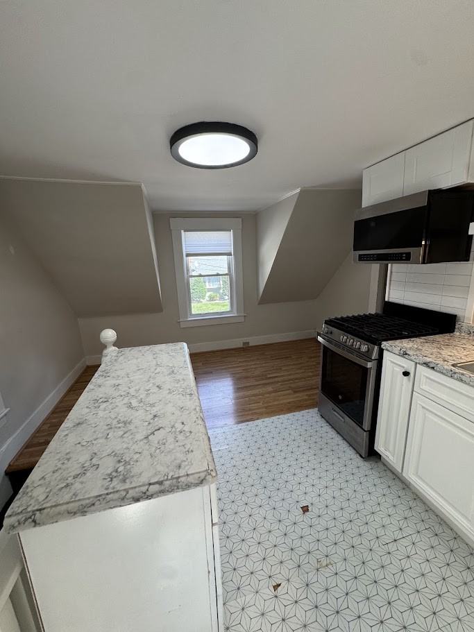 514 Amherst St #2 - Photo 2 of 13