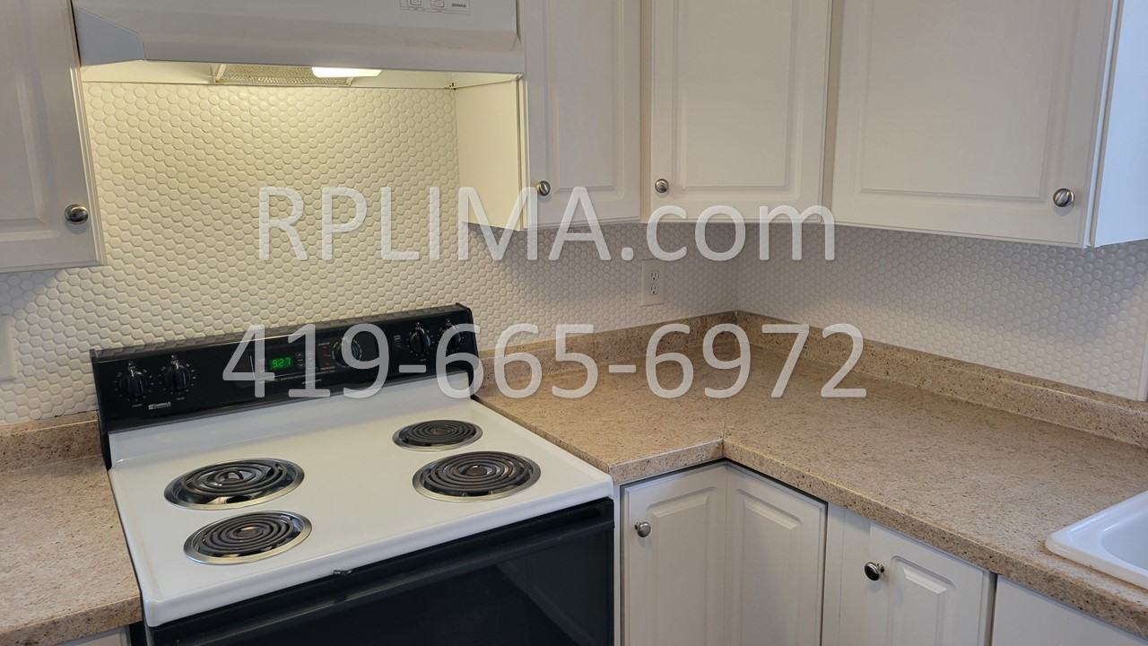 540 S Collins Ave #1 - Photo 3 of 9