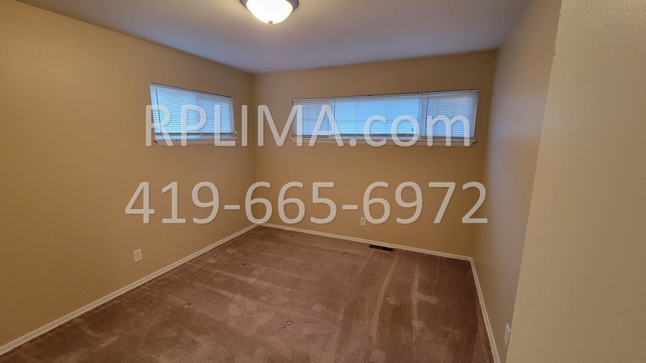 540 S Collins Ave #1 - Photo 7 of 9