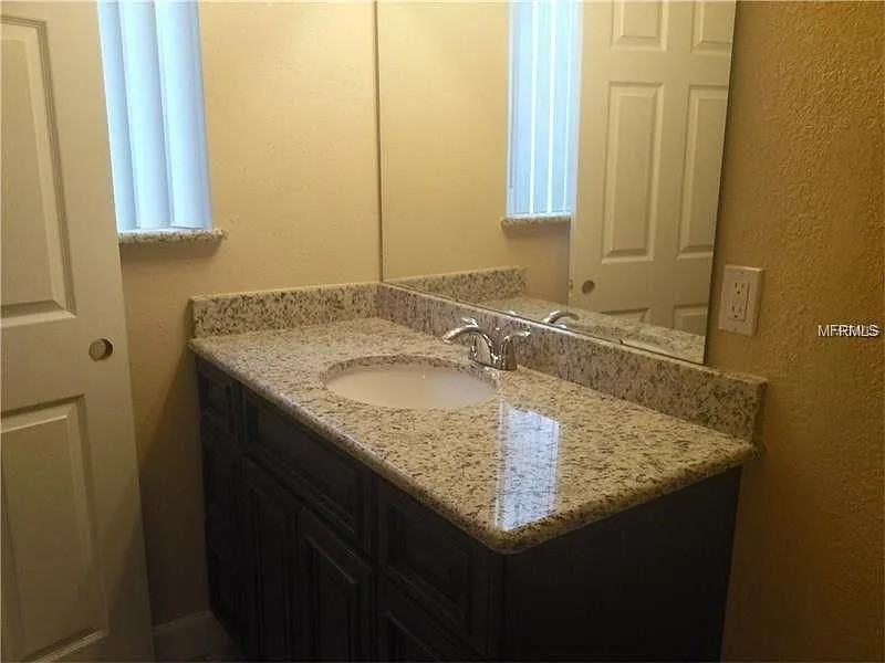 1541 Birchwood Ave #1 - Photo 4 of 32
