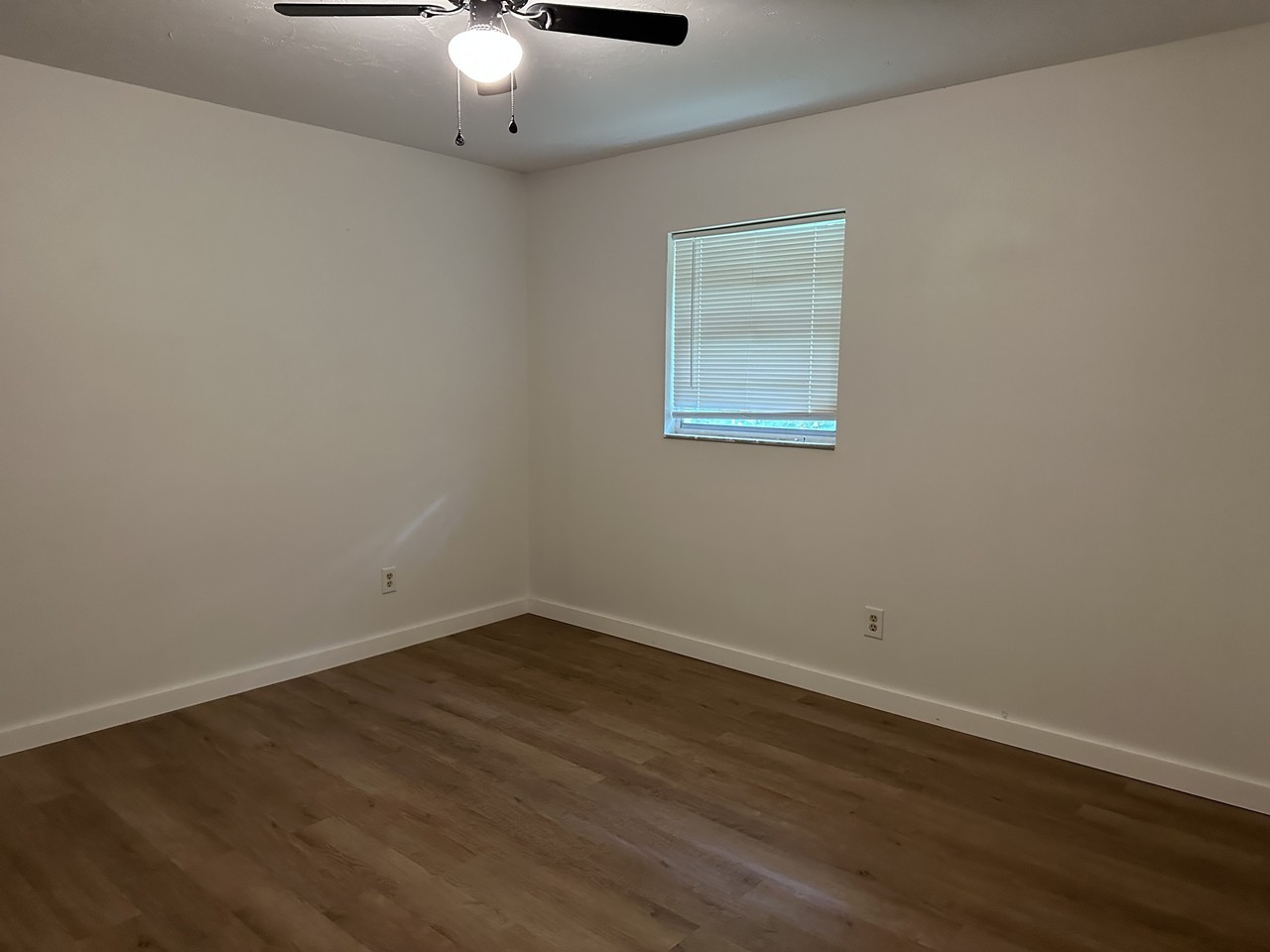 2931 Se 52nd Ave #C - Photo 6 of 17