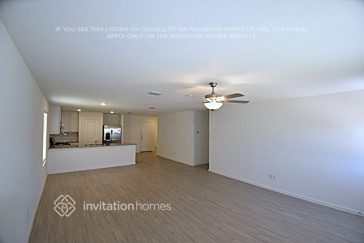 7101 Landings Edge Rd - Photo 5 of 23