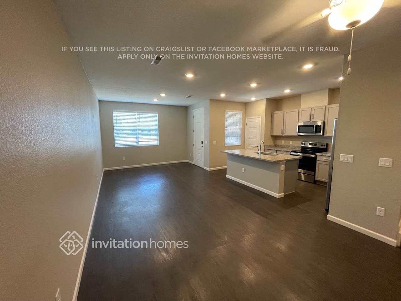 1868 S Flat Rock Way - Photo 3 of 22