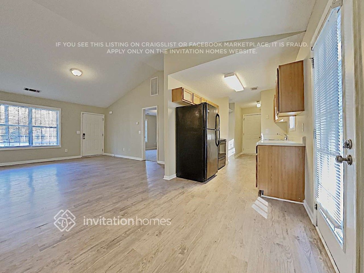 330 School Rd - Photo 4 of 14