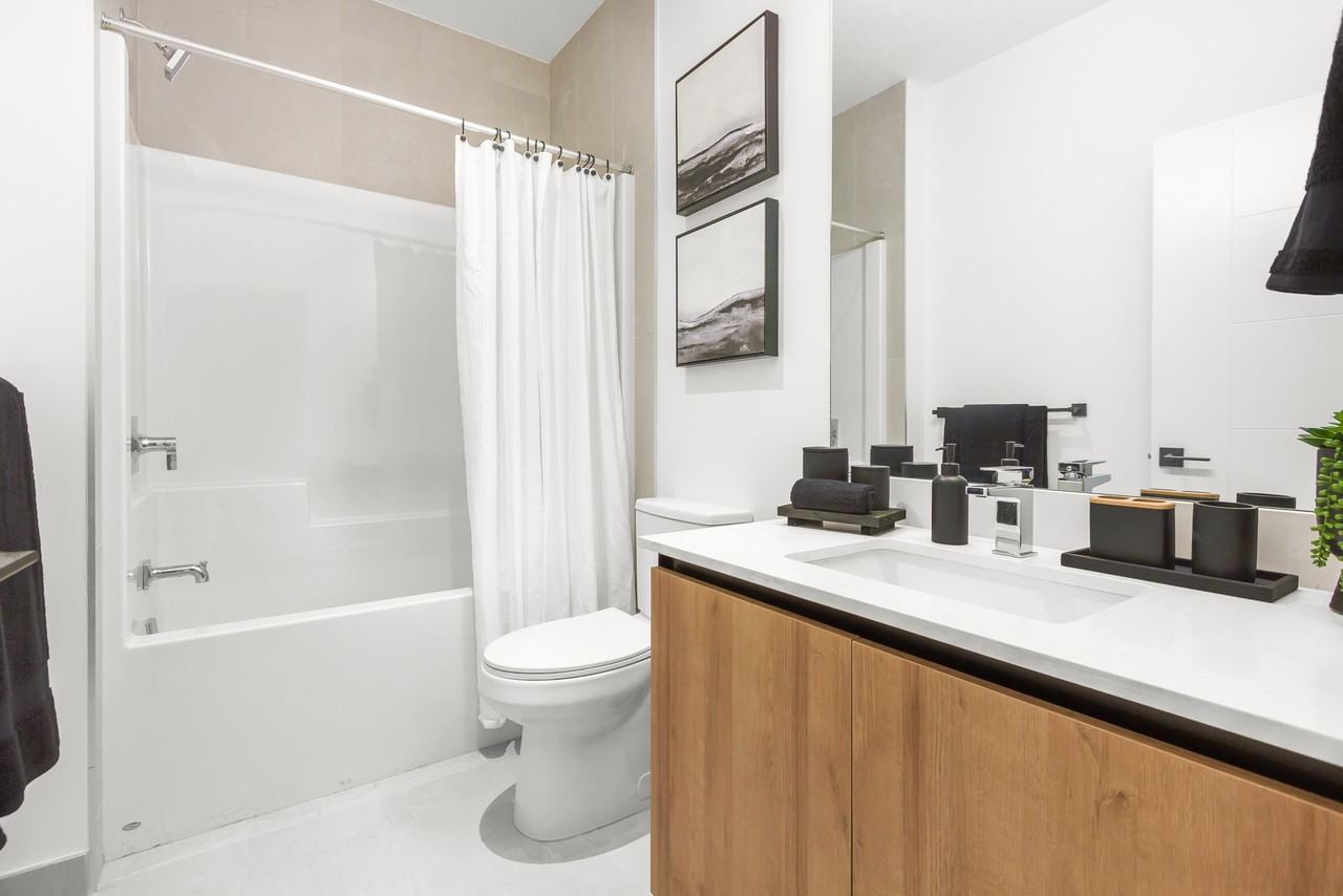 the LESTON - Photo 6 of 11
