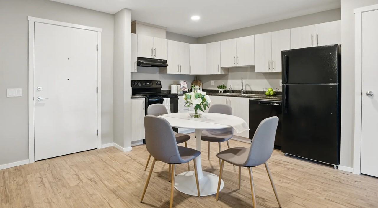 Traditions Apartments - Photo 4 of 18