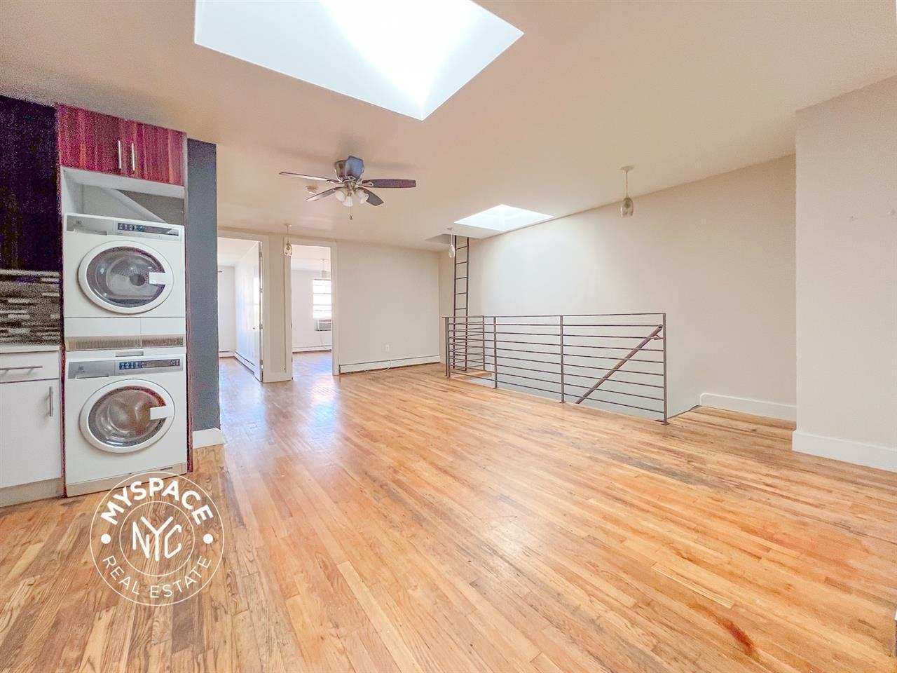 1044 Putnam Ave #4 - Photo 2 of 15