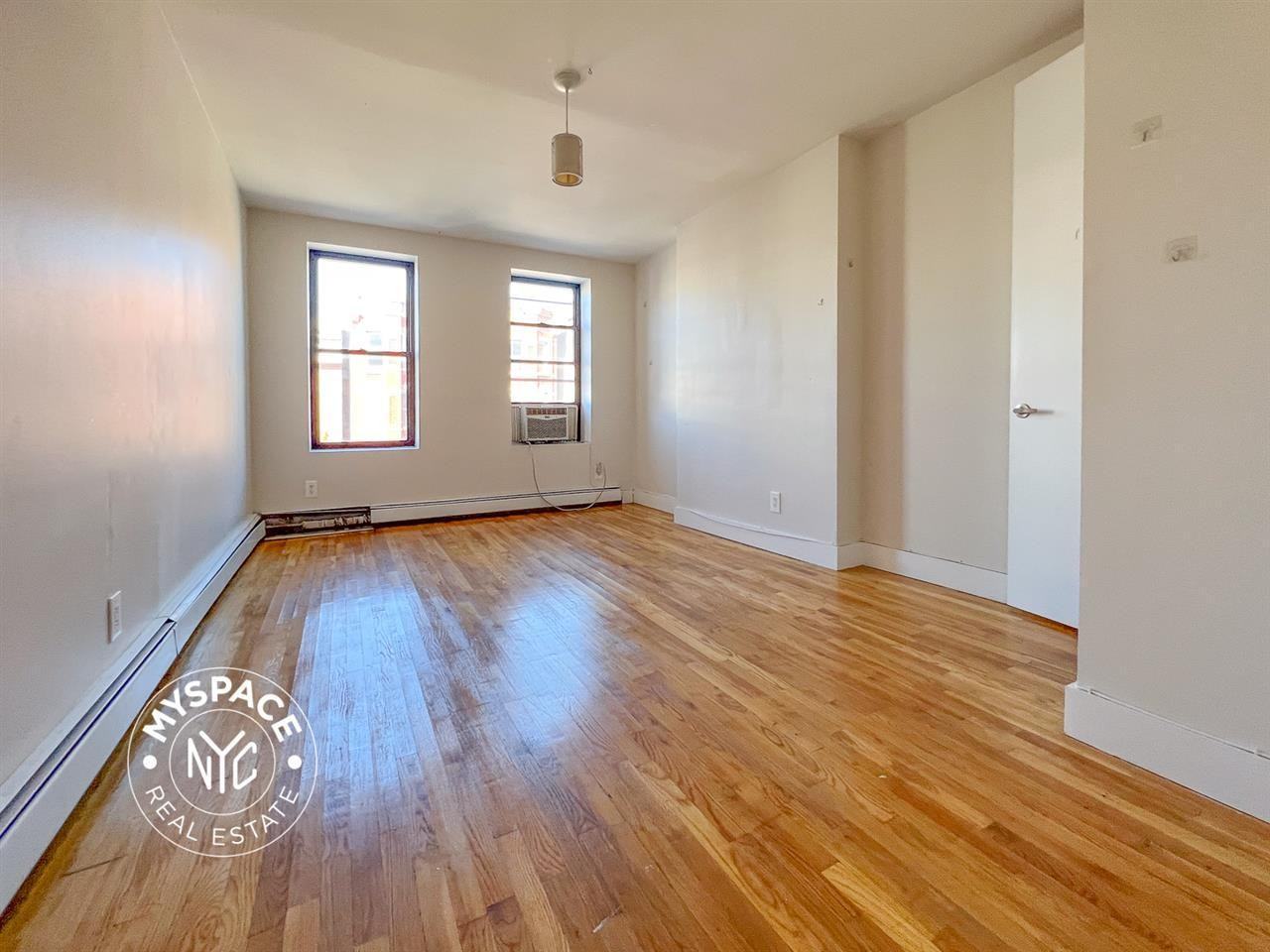 1044 Putnam Ave #4 - Photo 7 of 15