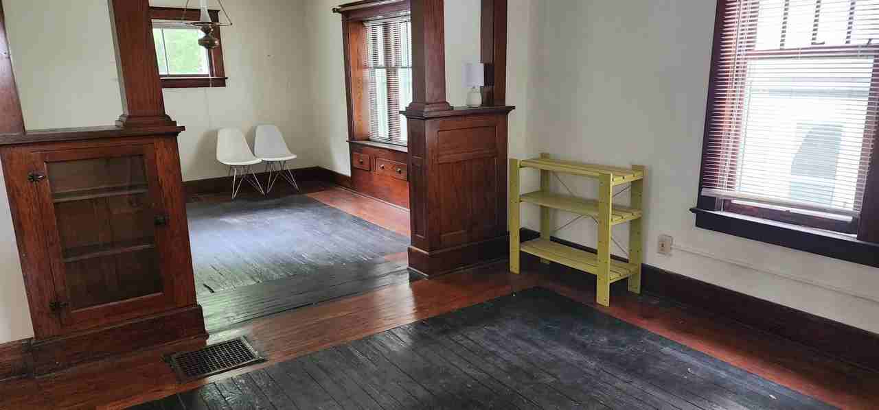 314 Lathrop Street - Photo 2 of 3