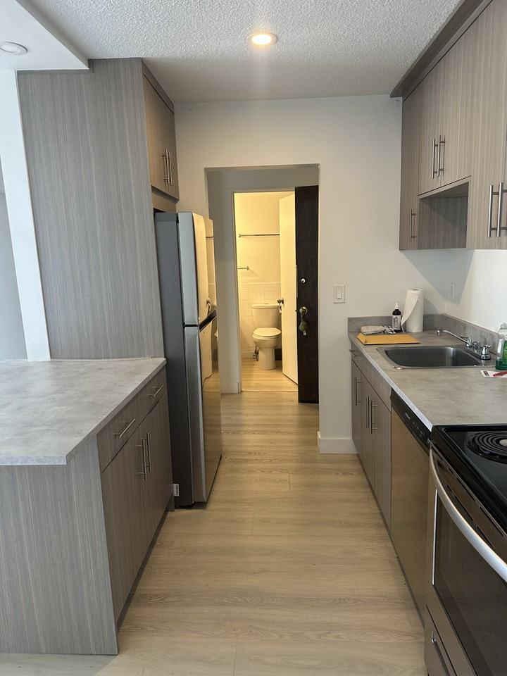 Sevilla Apartments - Photo 4 of 8