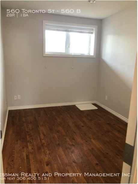 560 Toronto St - Photo 5 of 14