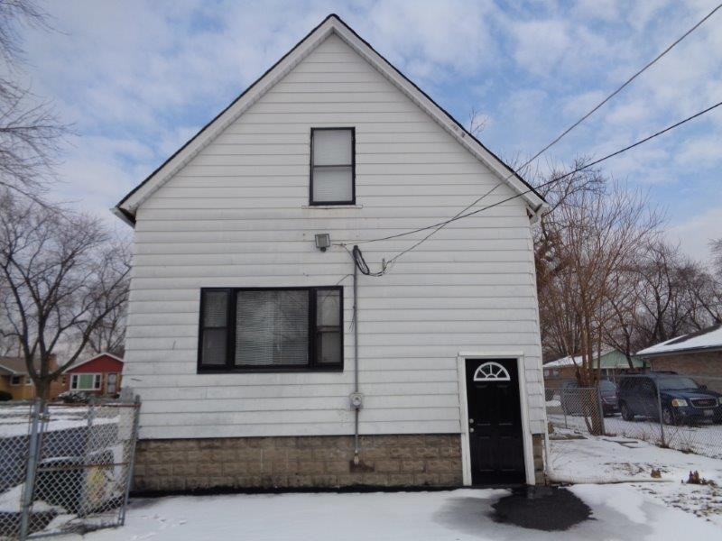 15630 Drexel Ave - Photo 2 of 19