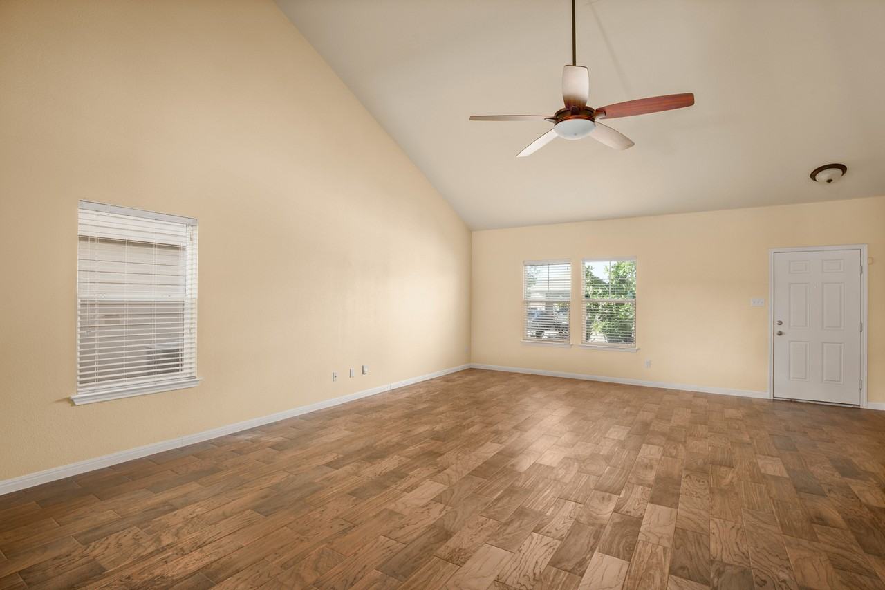 13232 Forest Sage St - Photo 3 of 25