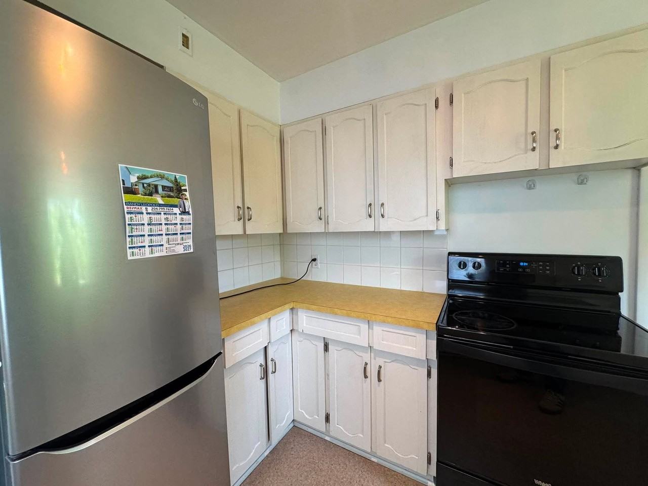 321 Lockwood St - Photo 5 of 26
