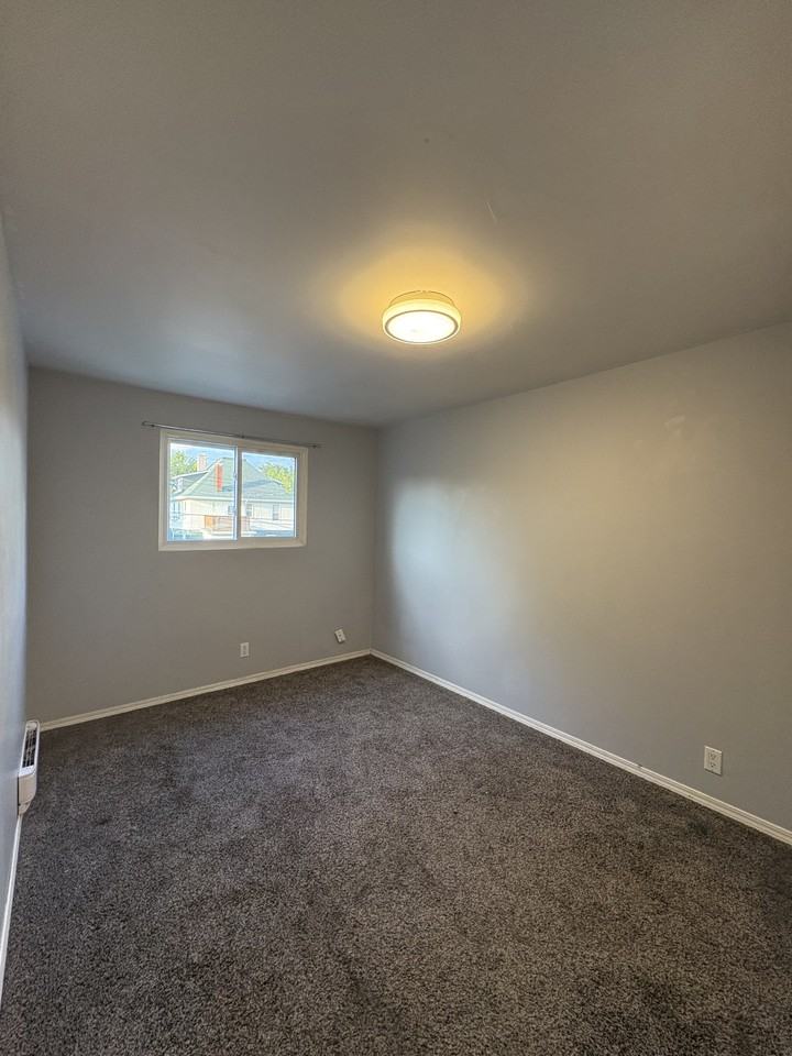 419 Nairn Ave - Photo 7 of 8