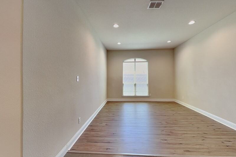 7417 Rose Crest Blvd - Photo 6 of 18