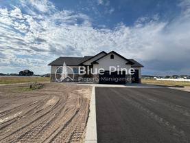 3766 En - Photo 1 of 1