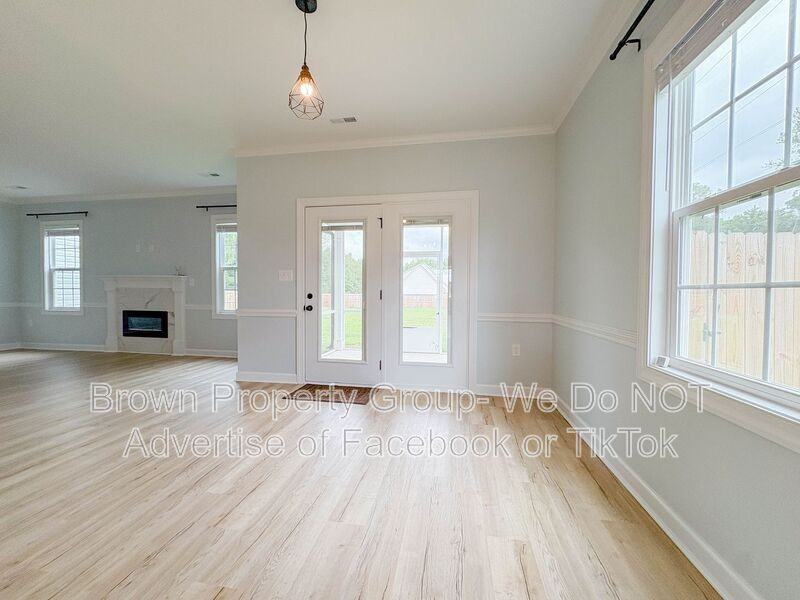 300 Saint Matthews Church Rd - Photo 5 of 37