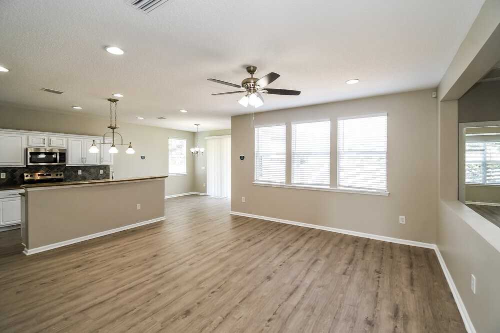 3901 Cedar Bluff Ln - Photo 3 of 16