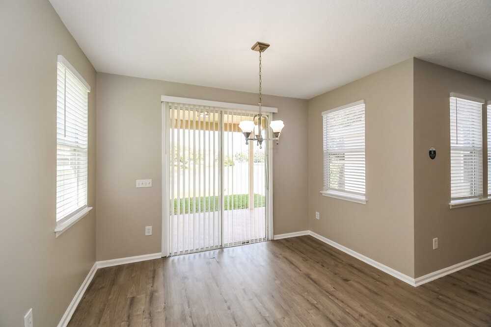 3901 Cedar Bluff Ln - Photo 5 of 16