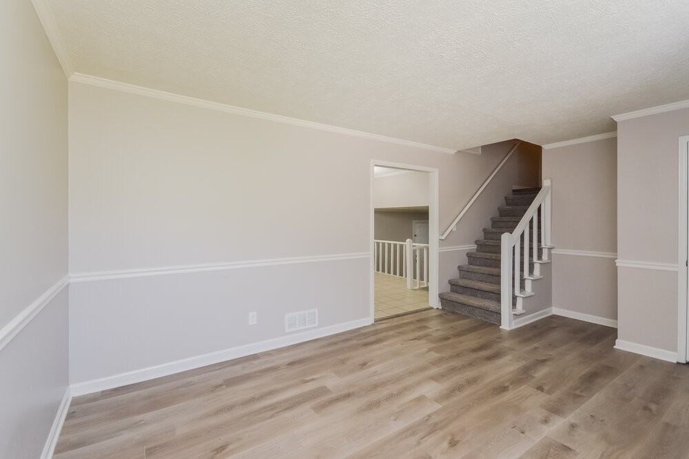 1731 Underwood Dr Se - Photo 6 of 18