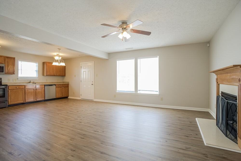 1589 Matthew Allen Cir - Photo 5 of 15