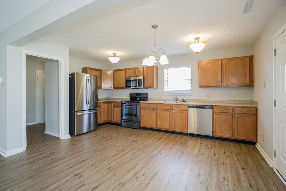 1589 Matthew Allen Cir - Photo 7 of 15