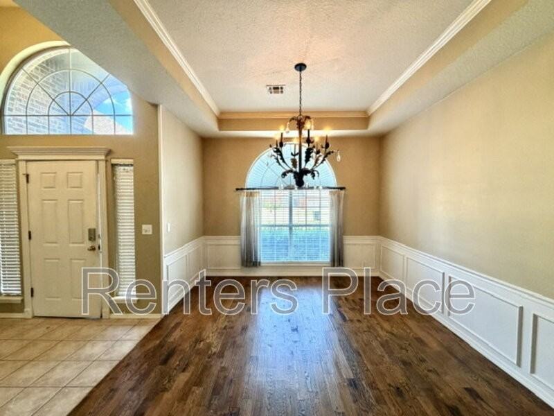 204 N Magnolia Ct - Photo 2 of 19