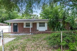 featured image of 1617 E 18th St