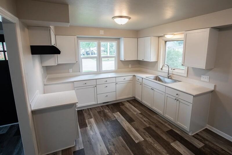 1500 14th Ave - Photo 2 of 12