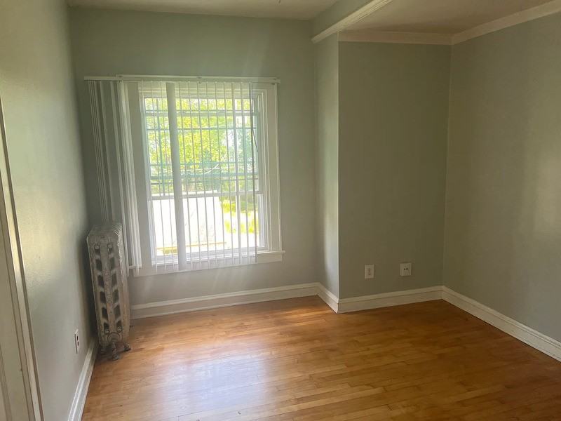 147 S 8th Ave - Photo 4 of 5