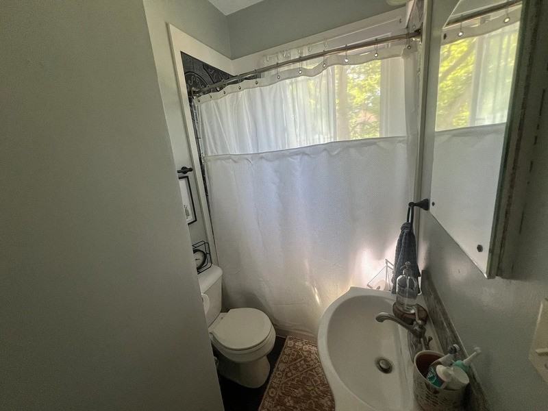 147 S 8th Ave - Photo 5 of 5