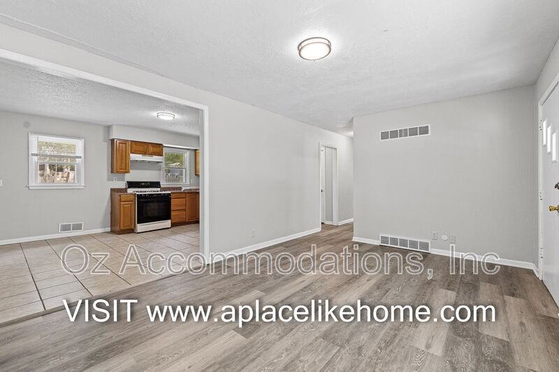 9811 Marsh Ave - Photo 6 of 26