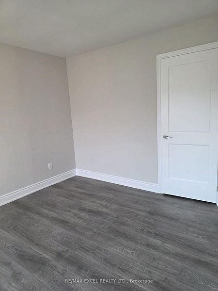420 Winfield Terrace - Photo 6 of 12