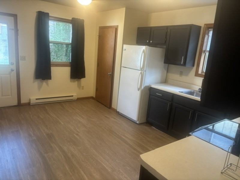 808 Harney Ave - Photo 6 of 24