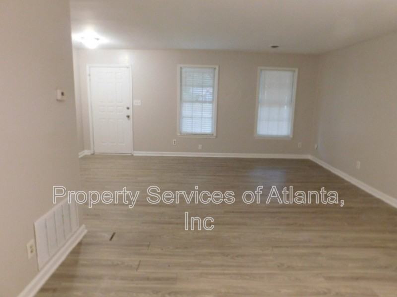 7593 Casper Ct - Photo 3 of 16
