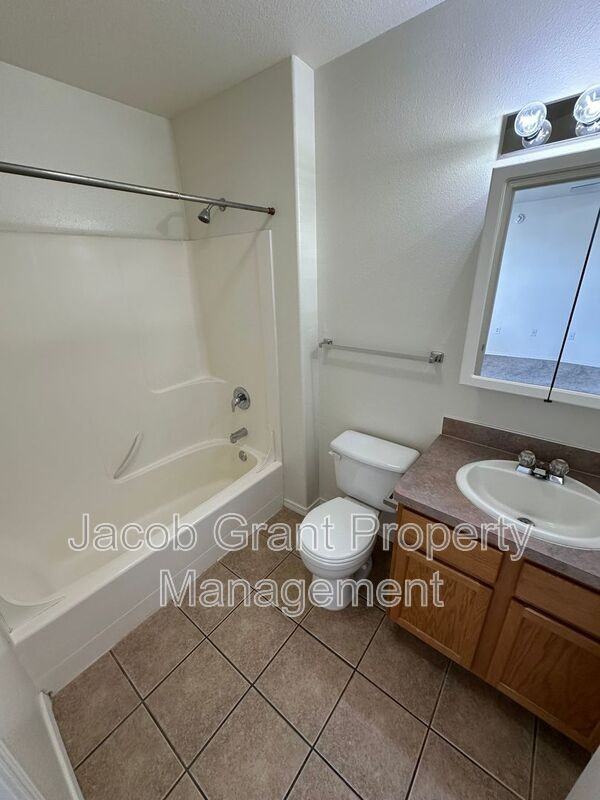 1378 Curlew Dr #235 - Photo 5 of 7