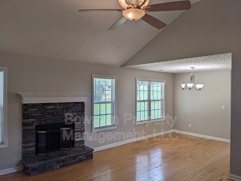 577 Pendergrass Rd - Photo 5 of 28