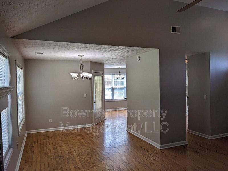 577 Pendergrass Rd - Photo 7 of 28