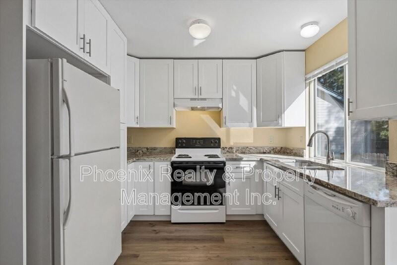 214 S Tyler Ave - Photo 3 of 16
