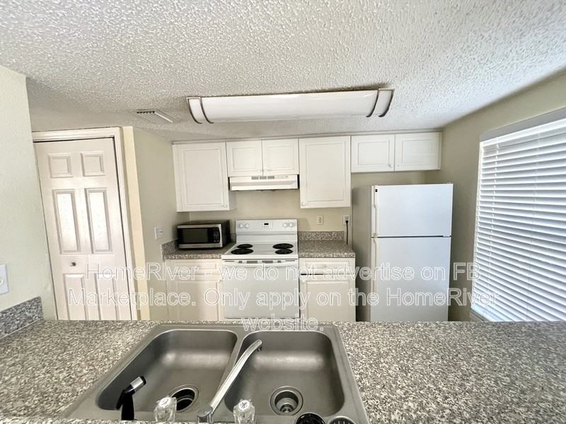 8517 Lincoln Cove Dr #101A - Photo 5 of 19