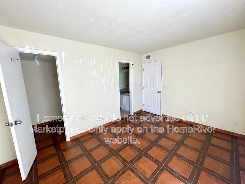 8517 Lincoln Cove Dr #101A - Photo 7 of 19