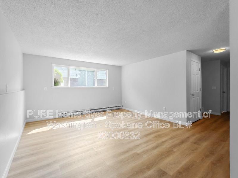 2411 N Cincinnati St #2413 - Photo 2 of 21